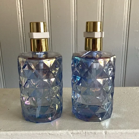 HP NWT-2 Blue Iridescent Diamond Glass Luxury Hand Soap Pumps Sandalwood Vanilla - Picture 6 of 17